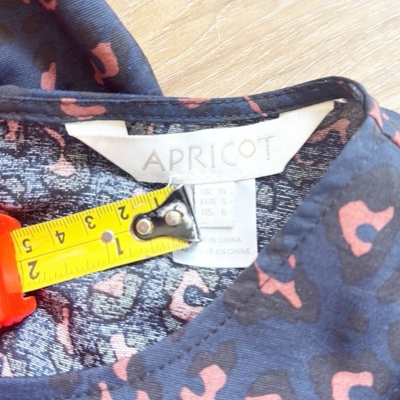 Apricot Oversized Midi  Patterned Dress - Picture 7 of 13